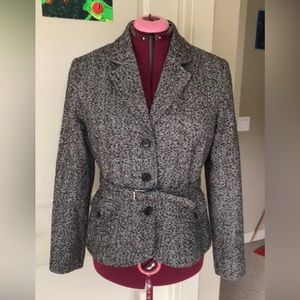 Fitted blazer. reitmans. Size 13.